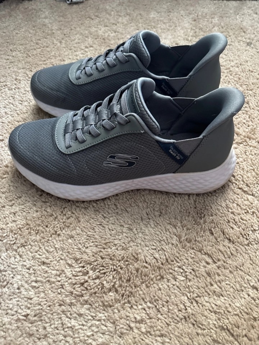 Skechers Men’s Gray Mesh Athletic Sneakers - Picture 2 of 3